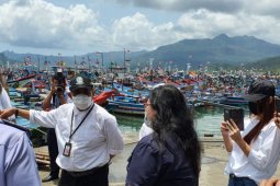 Pemprov Jatim "jemput bola" buka layanan izin tangkap ikan di perkampungan nelayan