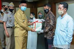 Warga Nagan Raya terima 1.631 sertifikat gratis dari pemerintah
