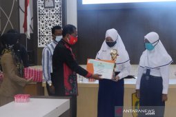 SMP Negeri 9 raih kategori best performance, dalam lomba cerdas cermat