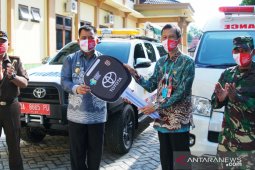 Pjs wali kota serahkan mobil operasional kesehatan