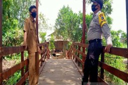 Polsek Tambang Ulang patroli protokol kesehatan di jalur perbatasan