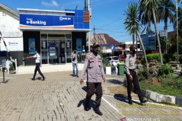 Polisi patroli kawasan ATM Bank BRI Unit Pelaihari