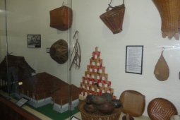 Museum Siwalima Provinsi Maluku pikat pengunjung lewat kreativitas tradisional