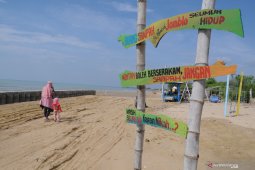 Menikmati libur akhir pekan