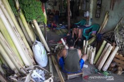 Perajin dekorasi hajatan kembali bergeliat