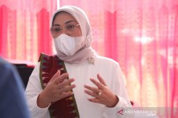 Menaker Ida Fauziyah terinfeksi COVID-19