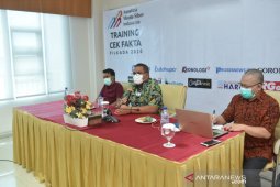 AMSI Gorontalo beri pelatihan cek fakta Pilkada