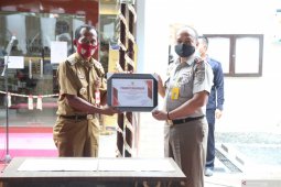 Tanah Laut govt receives 161 certificates from BPN