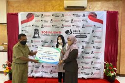 Ahli Waris Terima Manfaat JKK dan JKm Rp977 juta dari BPJAMSOSTEK