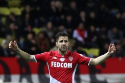 Fabregas bersahabat dengan Jose Mourinho, kecewa terhadap Guardiola
