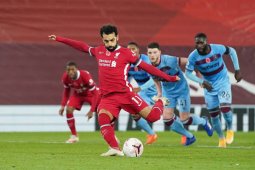 Mohamed Salah positif COVID-19, Williams cedera, Liverpool krisis pemain