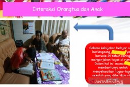 Belajar daring, ada orangtua kerjakan tugas sekolah anaknya