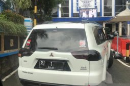 Mobil berplat palsu terobos Mabes Polri