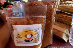 Perajin gula semut Naringgul dapat pesanan 4 ton setiap bulan