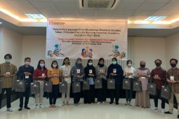 Sepuluh muda-mudi berprestasi sambut masa depan cerah ke perguruan tinggi Kalimantan Barat