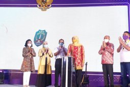 Gubernur Jatim resmikan "rebranding" Senior High School Trimurti