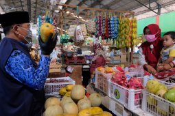 Pemkab Sidoarjo pasang CCTV pantau disiplin protokol kesehatan pedagang pasar