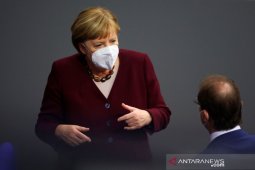 Merkel: Jerman akan tutup toko usai Natal hingga 10 Januari