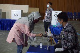 KPU Trenggalek simulasi pencoblosan dengan protokol kesehatan