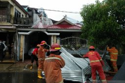 Puting beliung dan banjir landa Kota Bengkulu