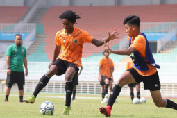 Madura United  rekrut Ronaldo Joybera Kwateh dari Persib