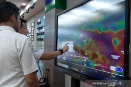Waspadai gelombang tinggi hingga 4 meter di sejumlah perairan di Indonesia