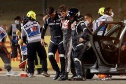 Romain Grosjean lolos 'ajaib' dari kecelakaan maut di GP Bahrain
