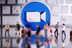 Zoom perpanjang panggilan gratis saat  Natal dan tahun baru