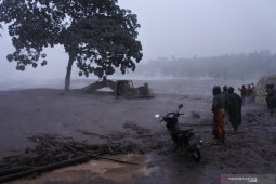 Warga diimbau waspadai banjir lahar dingin Gunung Semeru