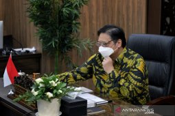 Vaksin dan UU Ciptaker kunci penggerak ekonomi 2021, kata Menko Airlangga