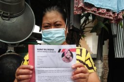 Sejumlah warga Surabaya antusias sambut "surat cinta" Risma jelang Pilkada