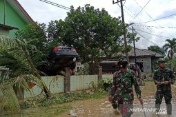 Sungai Belawan meluap genangi ratusan rumah di Deliserdang
