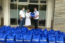 Natal di tengah pandemi, WOM Finance bagikan Kasih Natal di panti wreda