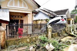 313 warga masih mengungsi akibat banjir di Deli Serdang
