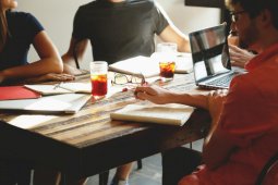 Langkah awal  membuat "startup" digital