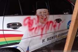 Mobil tim kampanye paslon jadi korban vandalisme jelang Pilkada Jember