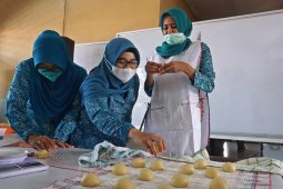 PKK Kediri gelar kelas membuat kue