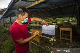 Persiapan TPS Jelang Pemungutan Suara