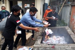 KPU Jember musnahkan 36.730 surat suara rusak