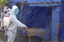 Dinkes Cianjur semprotkan disinfektan di seluruh TPS pilkada