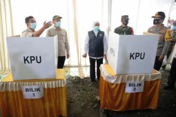 Forkopimda Jatim berkeliling tinjau pelaksanaan pemungutan suara Pilkada 2020