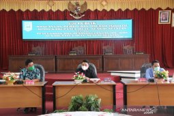 DPRD HSS uji publik Raperda inisiatif pencegahan penanggulangan HIV/AIDS