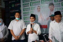 Pilkada Kabupaten Mojokerto: Pasangan "Ikbar" klaim menang versi hitung cepat