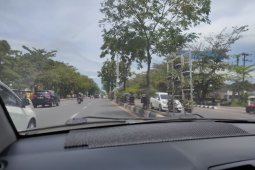 Jalanan lengang - Hypermart Banjarmasin ramai