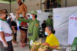 Masyarakat Bangli antusias datangi TPS meski Pilkada saat COVID-19