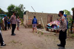 Dinsos Bangka salurkan bantuan 364 lembar asbes kepada koban bencana