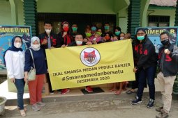Ikal Smansa salurkan bantuan untuk korban banjir Medan