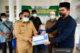 Wali Kota Banda Aceh salurkan zakat senif fisabilillah untuk 2,6 ribu penerima