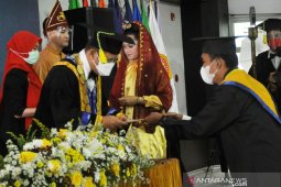 ULM sukses gelar wisuda di tengah pandemi hanya 45 menit