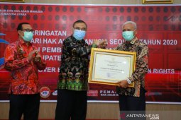 Bupati Asahan kembali terima penghargaan peduli HAM